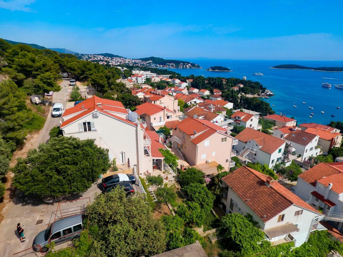 Apartments Tatjana Dominis Hvar Town Exteriör bild